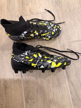 Kids Black and Yellow Soccer Cleats